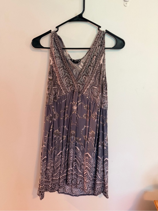 Angie Dresses & Skirts - Angie Sleeveless V-Neck Paisley Dress - Gray